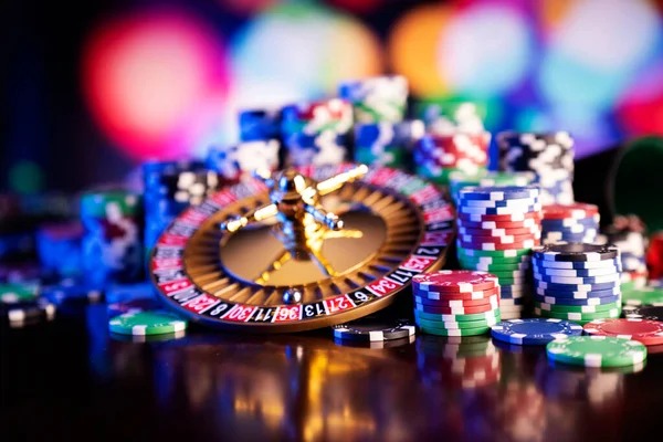 Live dealer table streaming on mobile view